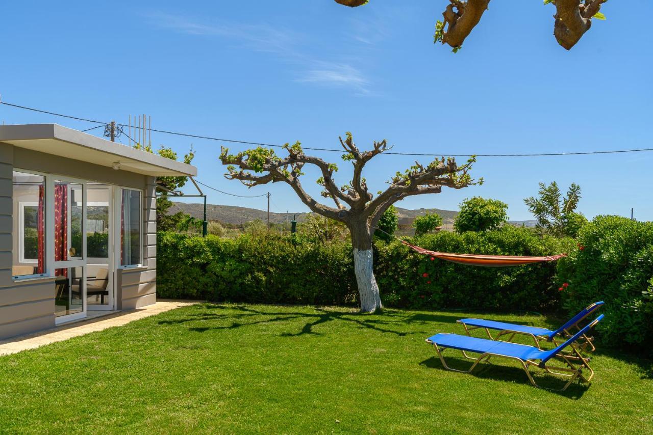 Petrakis Afrathias Garden House Vila Kalamaki  Exterior foto
